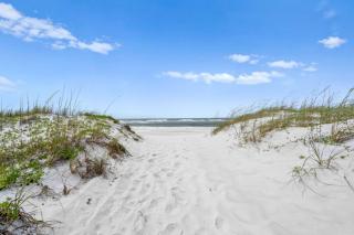 Tristan Towers Unit 10E - 2