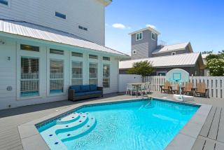 Lazy Bones - Vacation Home Near the Beach with Private Pool & Golf Cart - 9