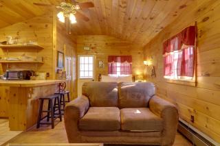 Couples Retreat in Sevierville with Community Perks - 6