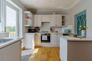 3 Bed in Mumbles oc-b27725 - The Mumbles - 3