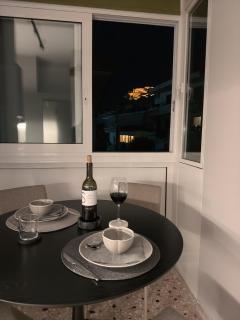 Stylish Central Apartment - 1