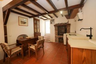 A74 - Rua do Canal 1 Bed Flat - Lagos - 3