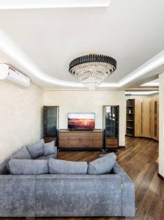 Comfortable apartment in the elite residental complex Parisien - 0