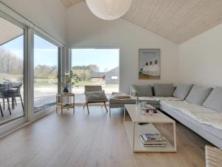 Holiday Home Oke - 350m from the sea by Interhome - 3