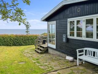 Holiday Home Fabine - 50m from the sea by Interhome - 1