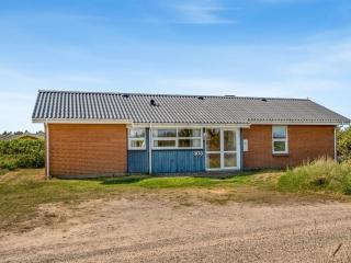 Holiday Home Anita - 500m from the sea by Interhome - 4