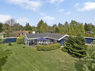 Holiday Home Frithlef - 900m from the sea by Interhome - 6