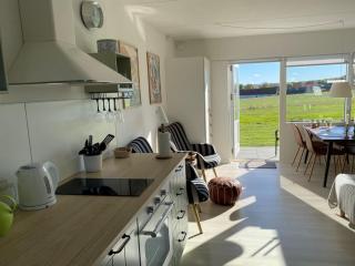 Apartment Roger - 400m from the sea by Interhome - 5