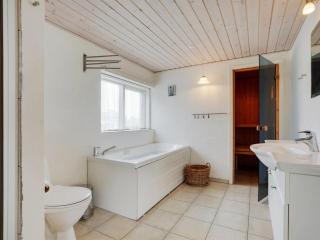 Holiday Home Elco - 450m from the sea by Interhome - 5