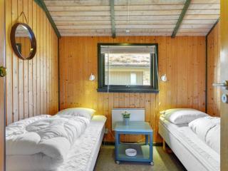 Holiday Home Alfrik - 900m from the sea by Interhome - 3