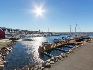 Holiday Home Halldora - 10m from the sea by Interhome - 6