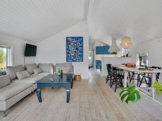 Holiday Home Lisbeth - 400m from the sea by Interhome - 2