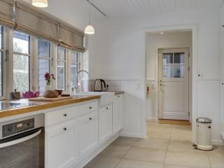 Holiday Home Emely - 700m from the sea by Interhome - 1