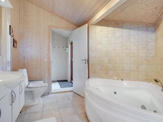 Holiday Home Jelin - 2-5km from the sea by Interhome - 5