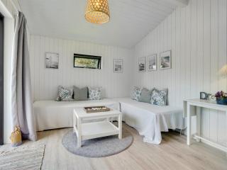 Holiday Home Jelko - 1-2km from the sea by Interhome - 2