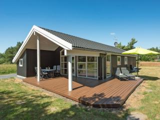 Holiday Home Aksel - 150m from the sea by Interhome - 2