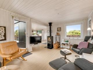 Holiday Home Theodor - 180m to the fjord by Interhome - 1