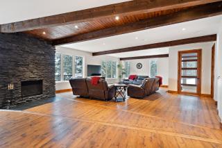 Lazy Bear Lake House - 2