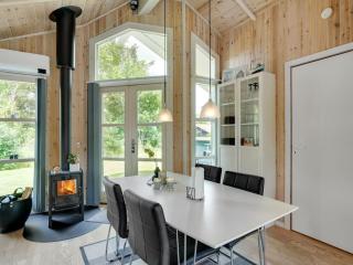 Holiday Home Jarik - 1-2km to the fjord by Interhome - 1