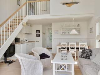 Apartment Hubertine - 100m to the inlet by Interhome - 9