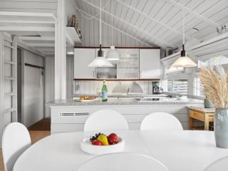 Holiday Home Allida - 800m from the sea by Interhome - 5