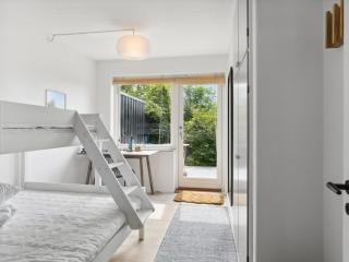Holiday Home Tonia - 290m from the sea by Interhome - 2