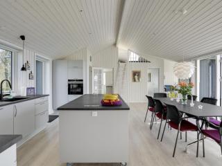 Holiday Home Lander - 20m from the sea by Interhome - 1