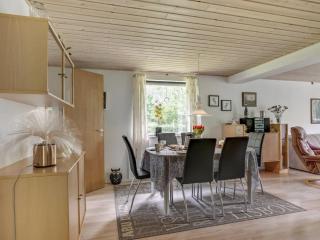 Holiday Home Yak - 350m from the sea by Interhome - 2