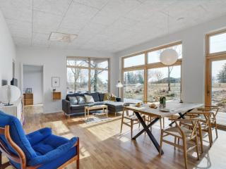 Holiday Home Haubert - 500m to the inlet by Interhome - 3