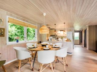 Holiday Home Nelina - 950m to the fjord by Interhome - 3