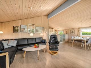 Holiday Home Robertha - 800m to the fjord by Interhome - 9