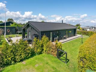 Holiday Home Kjell - 100m from the sea by Interhome - 8