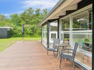 Holiday Home Arntraud - 250m from the sea by Interhome - 3