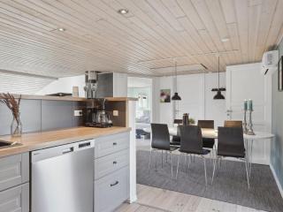 Holiday Home Erhardt - 800m from the sea by Interhome - 4