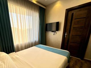 The Gabry Grand Museum , Pyramids Inn - 7