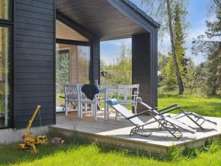 Holiday Home Ivar - 450m from the sea by Interhome - 5