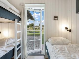 Holiday Home Bryngeir - 750m from the sea by Interhome - 1