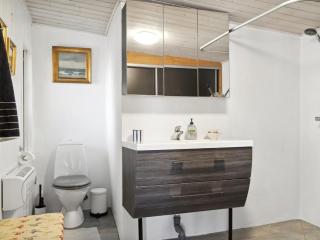 Holiday Home Tameka - 10m to the fjord by Interhome - 5