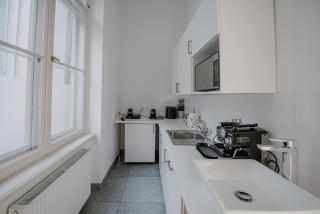 Piotrkowska 77 4 separete Bedrooms 4 osobne pokoje z osobna łazienką i kuchnią na korytarzu - 4