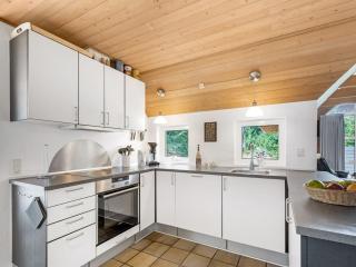 Holiday Home Sondra - from the sea by Interhome - 2