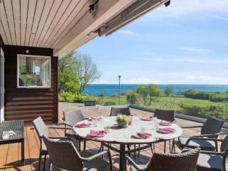 Holiday Home Sahid - 20m from the sea by Interhome - 8