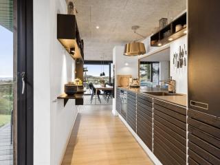 Holiday Home Iarund - 600m from the sea by Interhome - 4