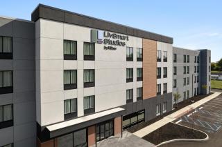 LivSmart Studios By Hilton Kokomo - 8
