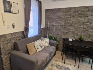 Authentic City Life - 9