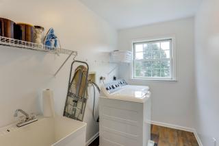 Game Room and Covered Patio Hummelstown Hideaway - 2