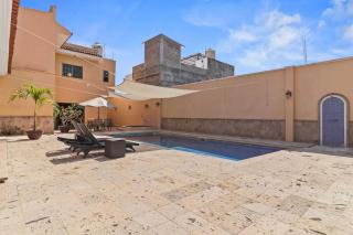 Luxury 4BR Villa with Pool & Outdoor Paradise - 4