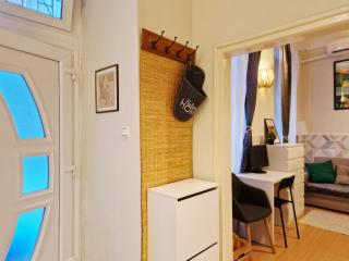 2 Room Home Office-Friendly Apartment - 5