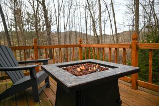 A Beary Cozy Cabin in Hocking Hills - 8