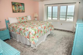1860 SqFt-Oceanfront Oasis - 9