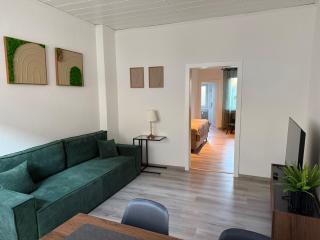 Gemütliche 2-Zimmer im Erdgeschoss mit guter Anbindung - 0